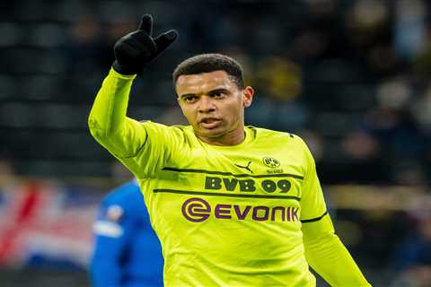 Man Utd ‘launch transfer bid for Manuel Akanji’ as Dortmund start looking at replacement defenders