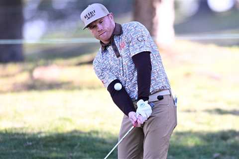 Canelo Alvarez could turn his love of golf into career after his boxing days end