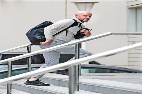 Man Utd manager Erik ten Hag pulls fashion hat-trick & wears same outfit THREE days running