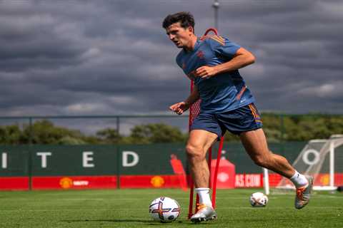 Harry Maguire ‘likes’ Instagram post about Cristiano Ronaldo being upset over Man Utd pay cut as he ..