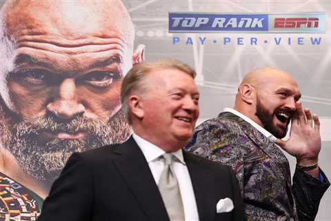 Tyson Fury’s promoter CONFIRMS talks to return against winner between Anthony Joshua and Oleksandr..