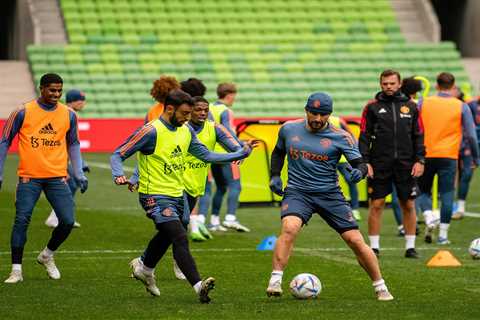 Man Utd stars train in Melbourne ahead of Crystal Palace clash as Erik ten Hag looks to extend..