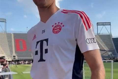 Watch Thomas Muller instantly crush Arsenal fan’s hopes of Bayern Munich legend making shock..