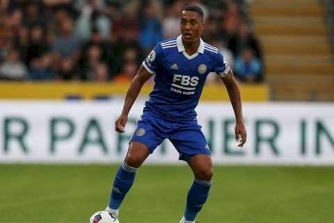 Romano delivers update on Tielemans to Arsenal; midfielder has ‘no interest’ in new Leicester deal