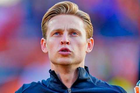 Man Utd look set to be forced into three signings as Frenkie de Jong saga takes turn