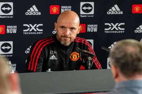 Erik ten Hag wants to end Cristiano Ronaldo’s Old Trafford walk out feud and start working with Man ..