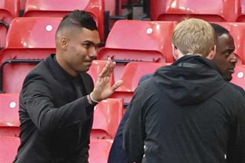 Dwight Yorke explains Casemiro concerns as he hits out at Manchester United transfer issues