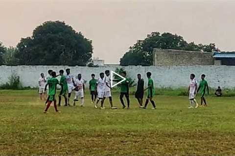 Match K Beech Mein Fighting II FOOTBALL