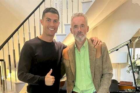 Cristiano Ronaldo accused of ‘tarnishing legacy’ as he poses with right-wing psychologist ‘friend’