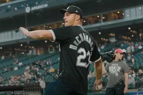 WATCH: Bryson DeChambeau threw out first pitch at White Sox game (and didn't embarrass himself)