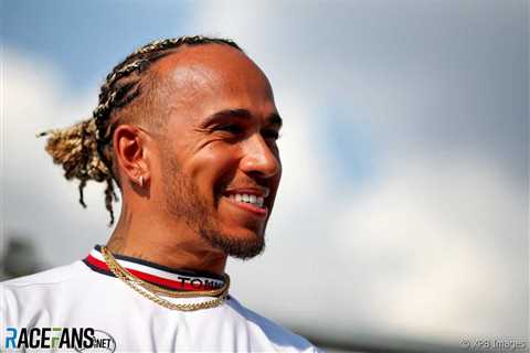  Hamilton planning to ‘stay longer’ in F1 after poor 2022 season RaceFans 