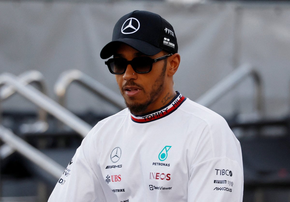 “Stood Up & Spoke to Them” – Mercedes F1 Director Makes Lewis Hamilton Revelation