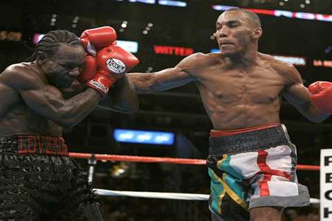 Legend Floyd Mayweather ‘would’ve suited me brilliantly but I was too risky,’ ex-world champ Junior ..