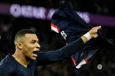 Kylian Mbappé rescues PSG with last-gasp winner in first match since World Cup final