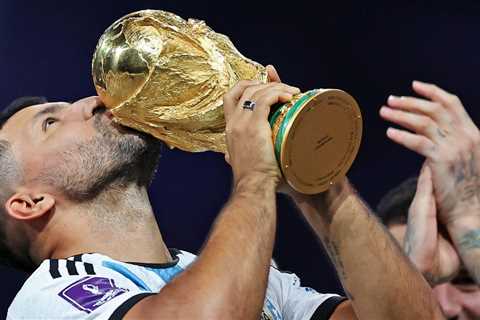 Aguero slams former Man Utd rival for ‘disrespecting’ Argentina after World Cup win