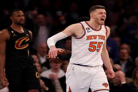 Will The New York Knicks Consider Going Back To The Three Center Rotation?