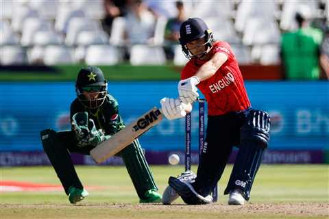 England smash record score for Women’s T20 World Cup in crushing win over Pakistan