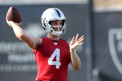 NFL Insider Reveals Full Details Of Derek Carr’s New Contract