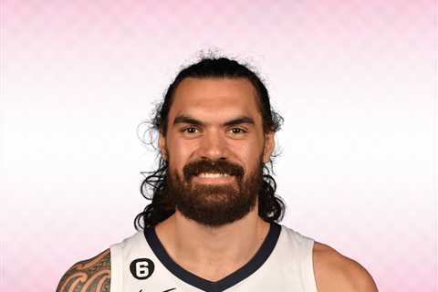 Steven Adams told teammates to limit distractions on road trips in players only meeting before Ja..