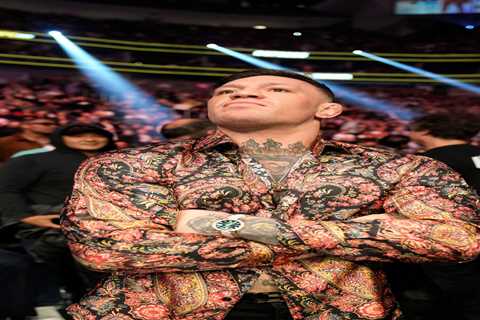 Watch Conor McGregor have secret off-camera chat with UFC head honcho in VIP section before dancing ..