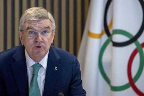 Thomas Bach: International Olympic Committee president says Russia and Belarus sporting sanctions..