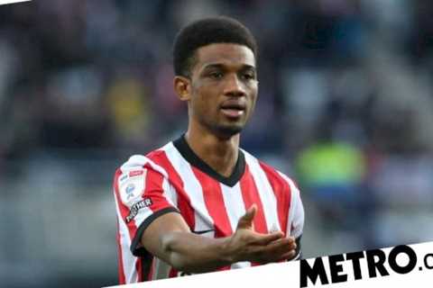 Sunderland boss Tony Mowbray confident Amad Diallo can become a success at Manchester United