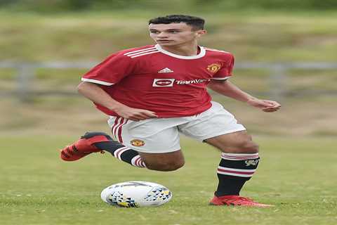 Ryan Giggs’ son Zach, 16, looks set for Man Utd transfer exit but could be making Premier League..