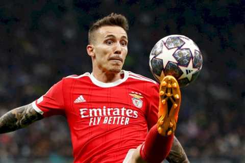 Transfer news: Bayer Leverkusen sign Alejandro Grimaldo from Benfica after Arsenal links