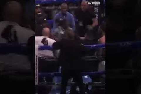 Floyd Mayweather and Gotti III’s exhibition fight erupts into a mass brawl 😳  🎥 Crown Nation..