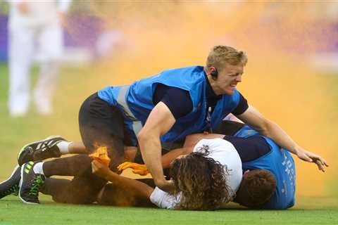 Wimbledon add powder paint to list of banned substances following disruptive eco-yob protests seen..