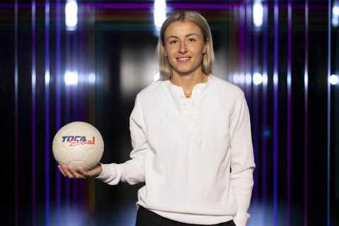 I’d give my other ACL for England to win the World Cup – Leah Williamson