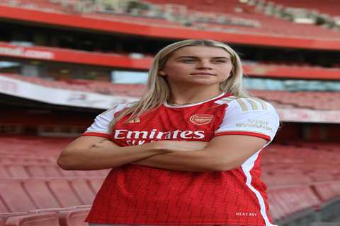 Alessia Russo is ready to get ‘stuck in’ with Gunners after sealing stunning Arsenal move before..