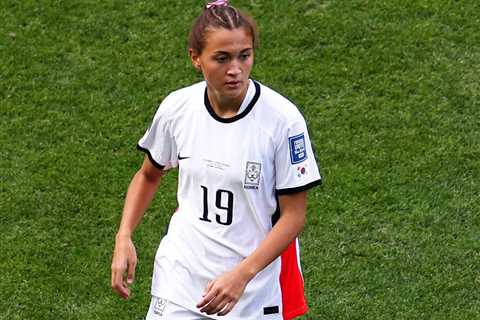 At 16, American teen Casey Phair becomes youngest player to make World Cup debut