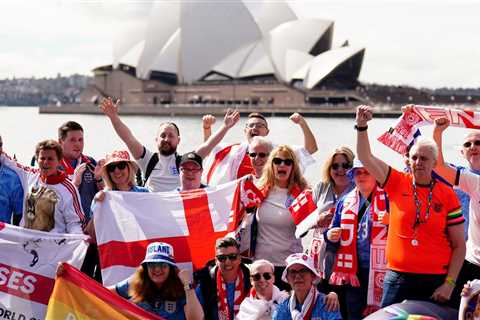 England v Australia – live updates: England’s women face hostile crowd as co-hosts stand in way of..