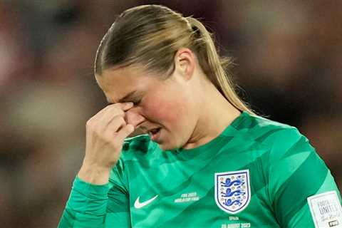 Mary Earps: Lionesses goalkeeper and World Cup Golden Glove winner calls out Nike in social media..