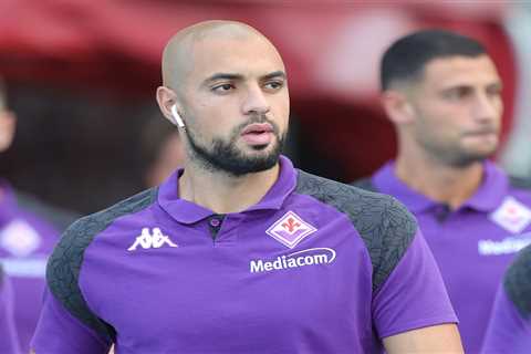 Sofyan Amrabat Determined to Secure Manchester United Transfer as Talks Continue with Fiorentina