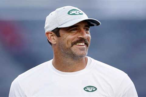 Analyst Makes Bold Claim On Aaron Rodgers’ Place In Jets History