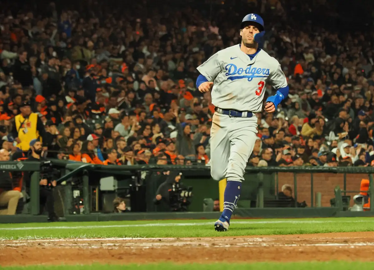 Dodgers News: Chris Taylor Exits Final Game of Season Following Painful Hit By Pitch