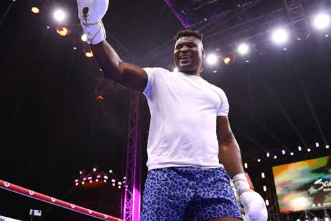 Should Francis Ngannou focus on boxing instead of MMA?