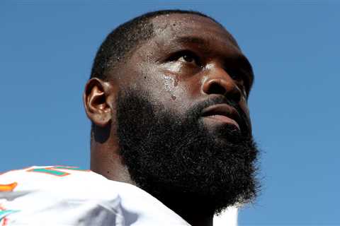 Dolphins vs Chiefs injury update: Terron Armstead begins practicing, could return from IR in Week 9