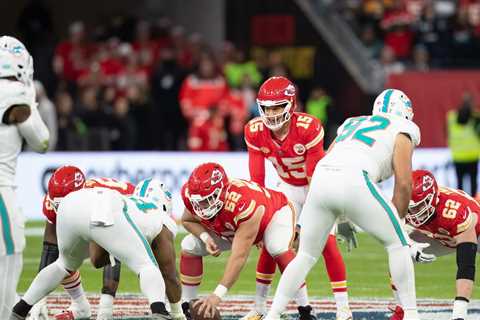 Wild care matchup between the Dolphins and Chiefs – Miami Dolphins News 1/13/24