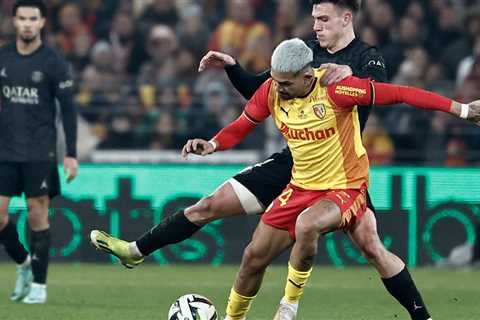 Manchester United Joins PSG in Pursuit of RC Lens’ Facundo Medina