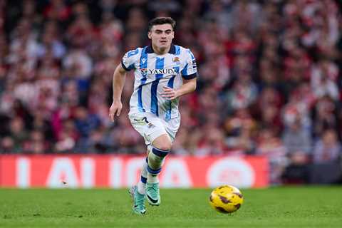 Arsenal and Tottenham Battle for Real Sociedad Winger Ander Barrenetxea