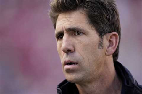 Bob Myers Makes An Appearance At NFL Game Sunday