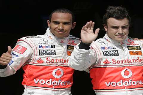 Fernando Alonso Opens Up About Intense Rivalry with Lewis Hamilton During Their Time as F1..