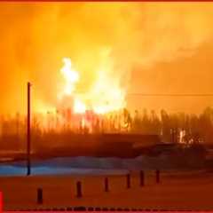 Strong blast in a gas pipeline in Russia -Fierce fire spread to freight train and residential houses