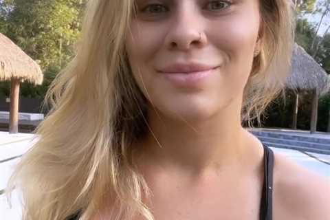 Paige VanZant Reveals She Was 'Catfished' by Porn Star Lookalike