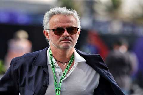 Jose Mourinho earmarked for stunning return to management