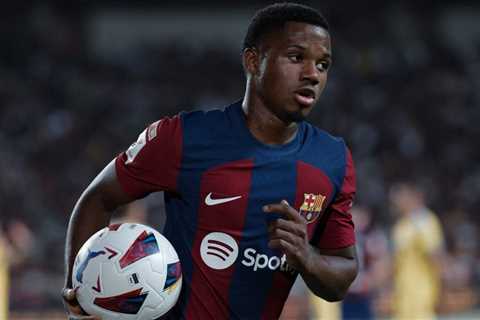 Barcelona youngster on Wolves radar as superagent pushes for move