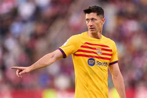 Robert Lewandowski tells Barcelona to stick together after Girona defeat